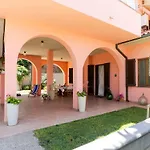 Quercianella Relax In With Patio & Garden * Livorno