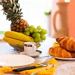 Quercianella Relax In With Patio & Garden Ferienhaus Livorno