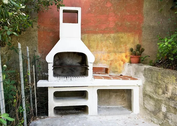 Quercianella Relax In With Patio & Garden Dom wakacyjny