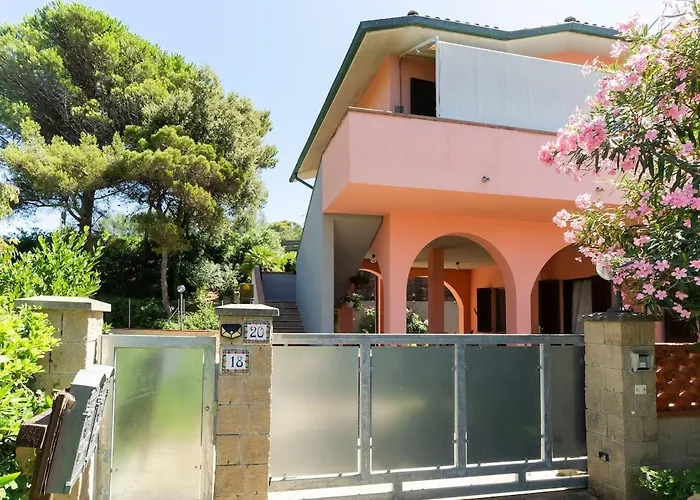 Quercianella Relax In With Patio & Garden * Livorno